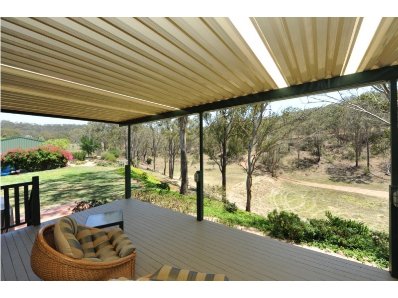 33 Boxtree Court, Mount Rascal QLD 4350