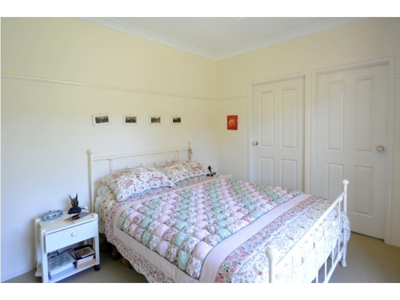 33 Boxtree Court, Mount Rascal QLD 4350