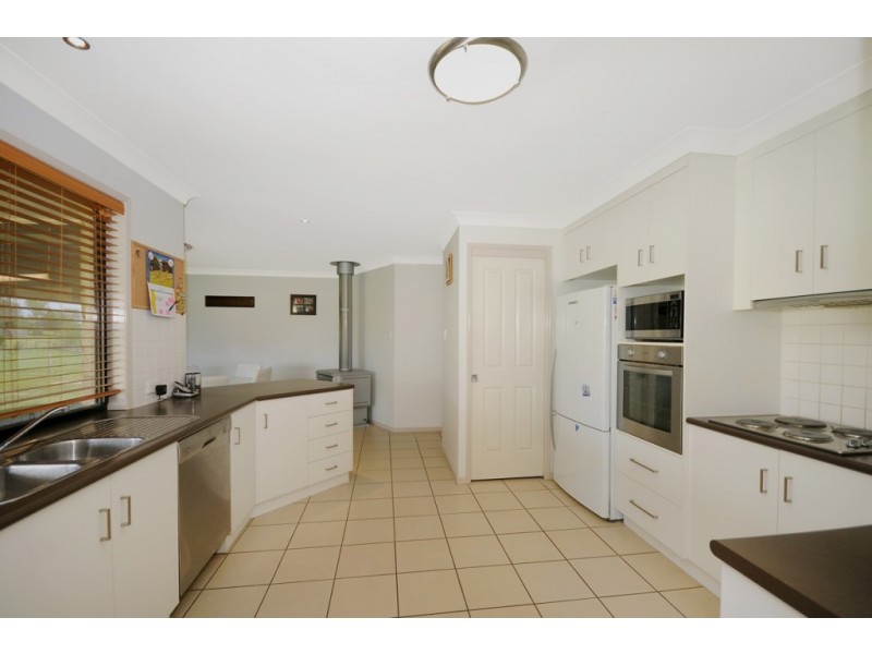 5 Phoebe Court, Cotswold Hills QLD 4350