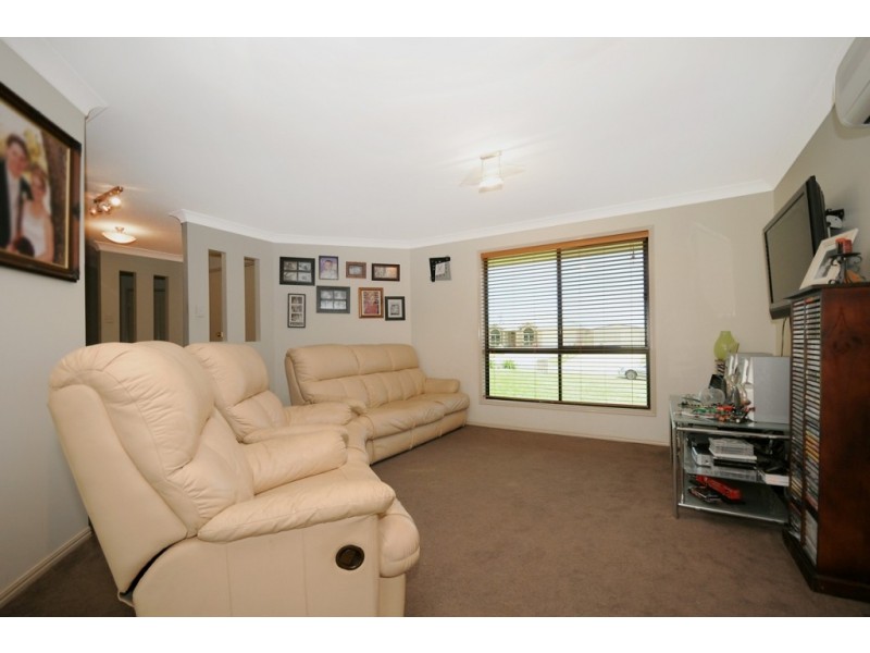 5 Phoebe Court, Cotswold Hills QLD 4350