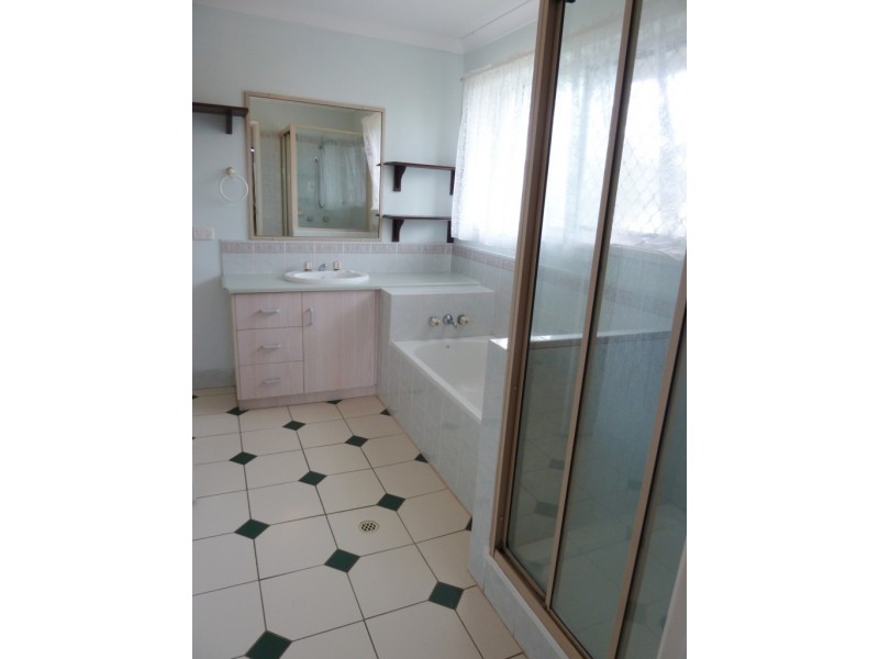 30 Garrett Road, Meringandan QLD 4352