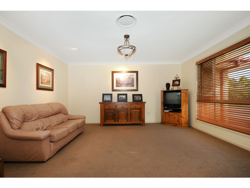 6 Glenmorgan Court, Glenvale QLD 4350