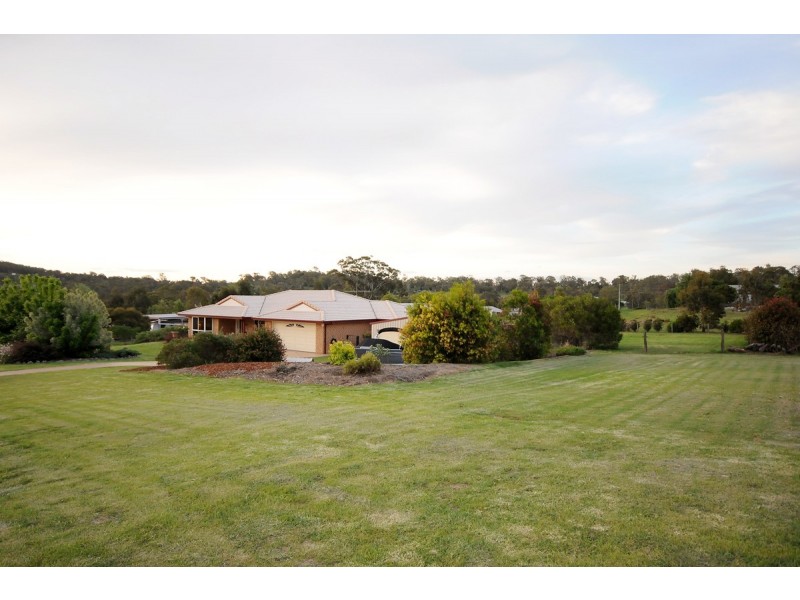 6 Glenmorgan Court, Glenvale QLD 4350