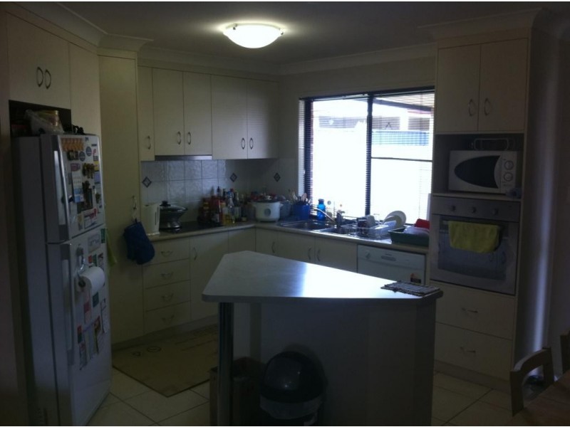 87 Kearney Street, Kearneys Spring QLD 4350