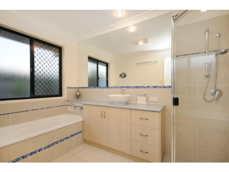 18 Kingston Road, Hodgson Vale QLD 4352