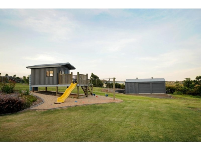 18 Kingston Road, Hodgson Vale QLD 4352