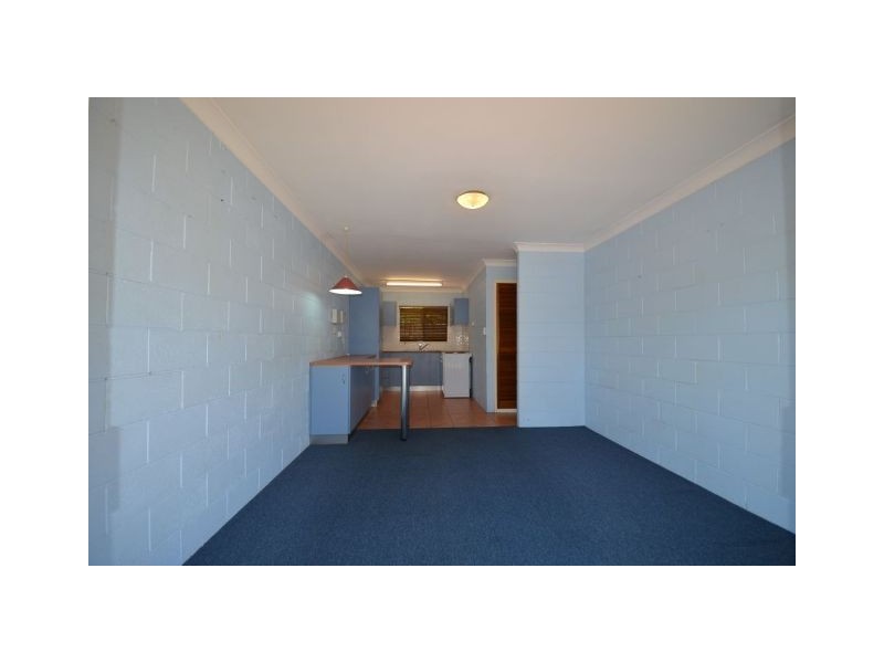 2/4 Catto Street, Centenary Heights QLD 4350