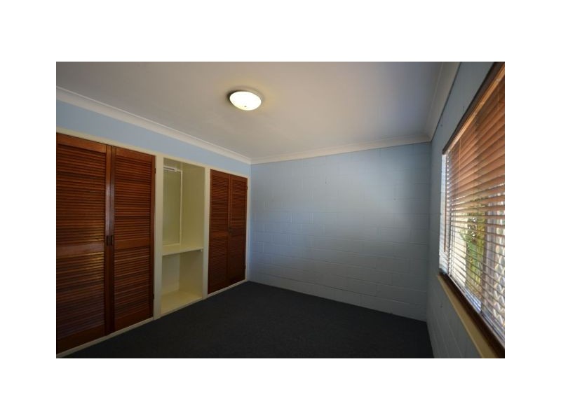 2/4 Catto Street, Centenary Heights QLD 4350