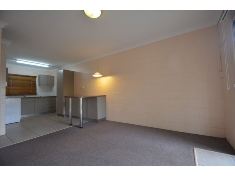 3/4 Catto Street, Centenary Heights QLD 4350