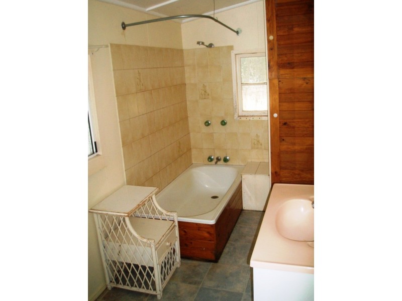 38 Dalmeny Street, Newtown QLD 4350