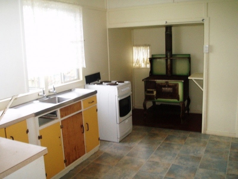 38 Dalmeny Street, Newtown QLD 4350