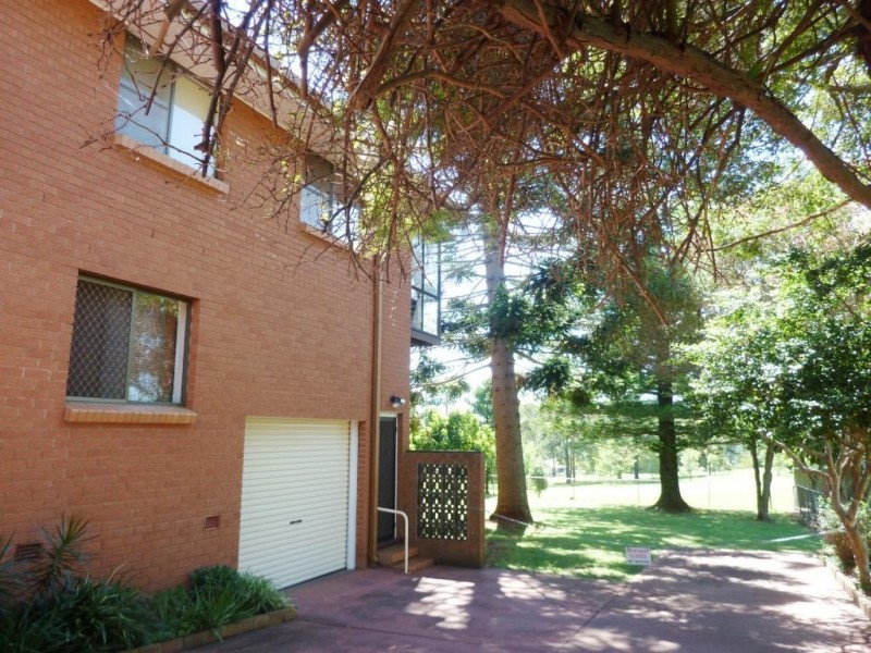 6-210a  West Street, South Toowoomba QLD 4350