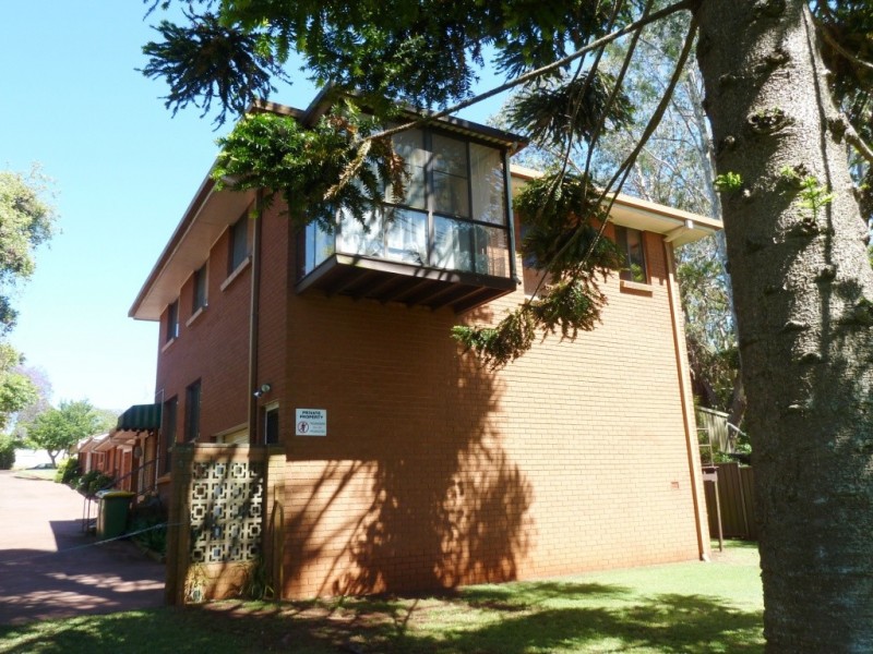 6-210a  West Street, South Toowoomba QLD 4350