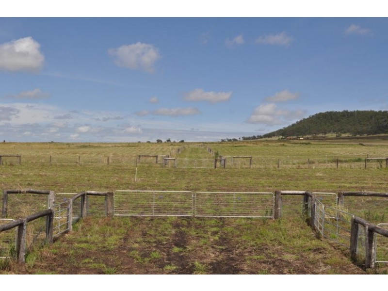 3085 Budgee Road, Greenmount QLD 4359