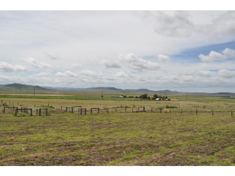 3085 Budgee Road, Greenmount QLD 4359