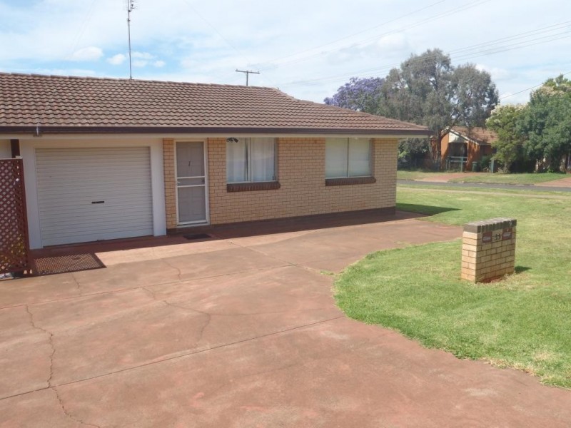 1/23 Boyes Street, Harristown QLD 4350