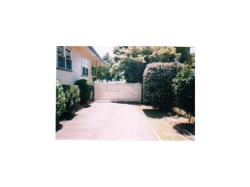 116 Holberton Street, Newtown QLD 4350