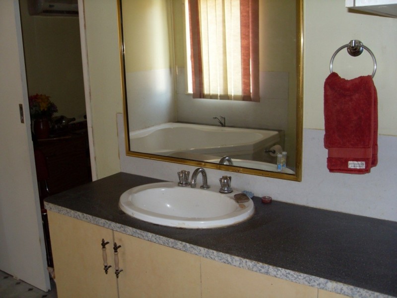 1006 Haden-Peranga Road, Haden QLD 4353