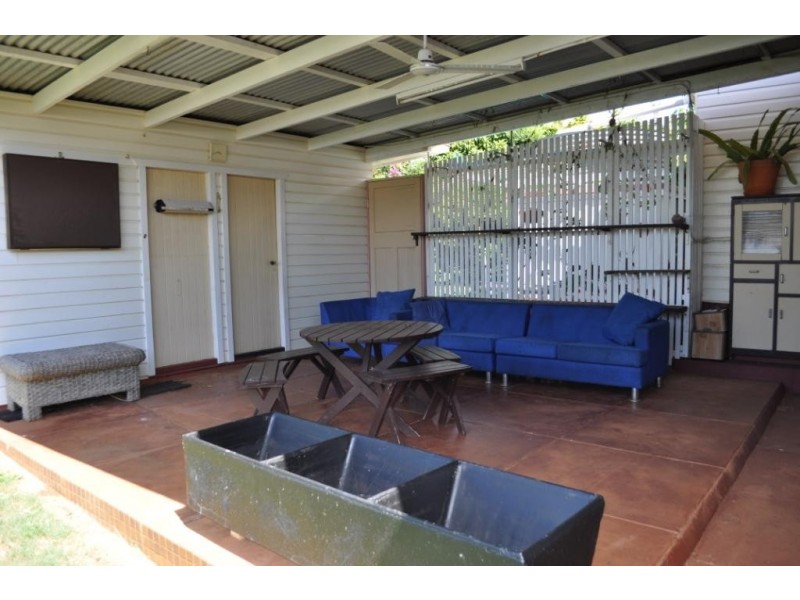 92 Holberton Street, Newtown QLD 4350