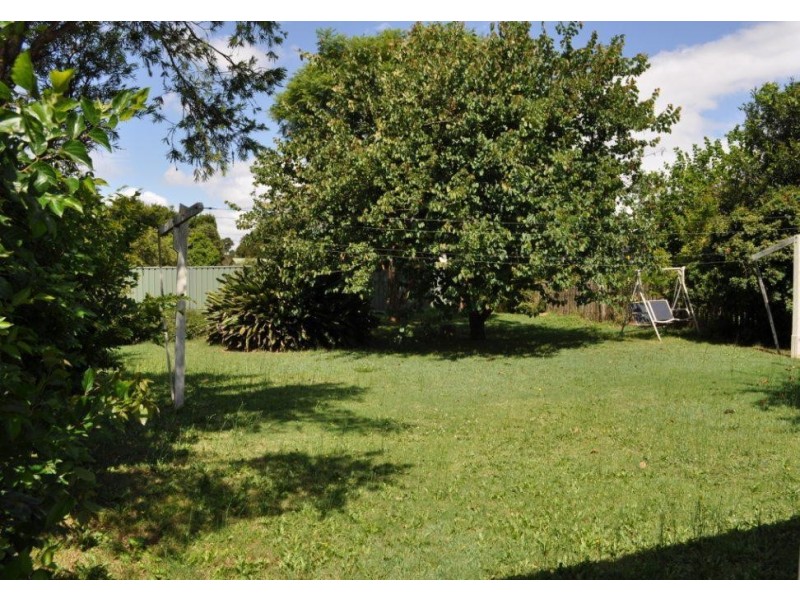 92 Holberton Street, Newtown QLD 4350