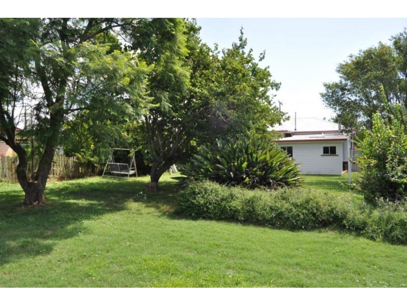 92 Holberton Street, Newtown QLD 4350