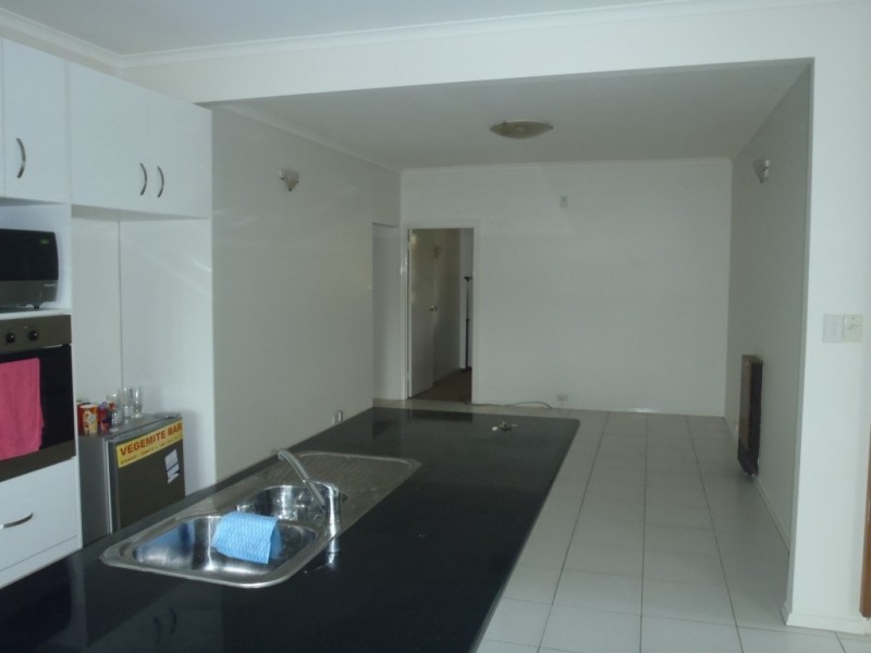 523 Hume Street, Middle Ridge QLD 4350