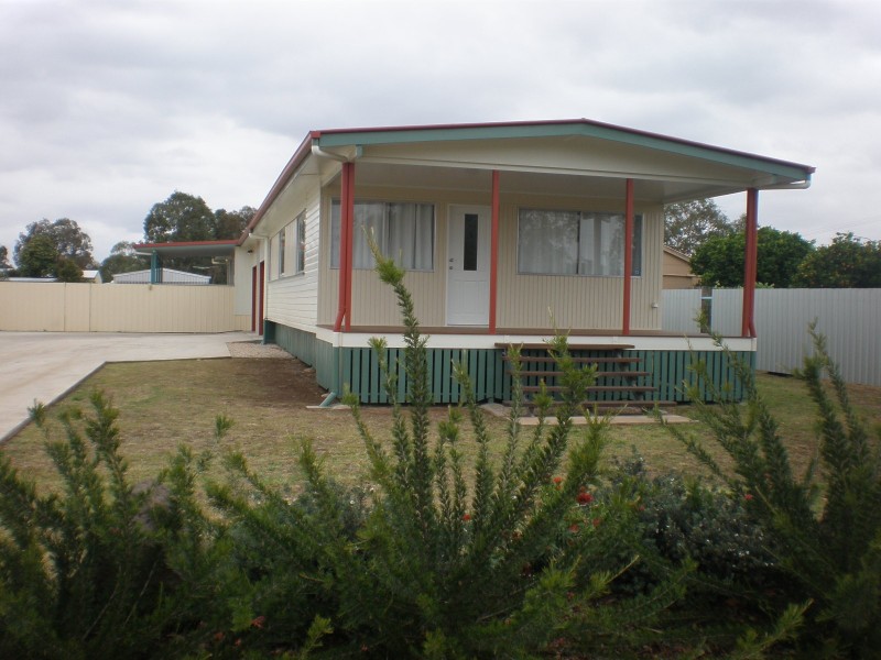 15 Donald Street, Cambooya QLD 4358