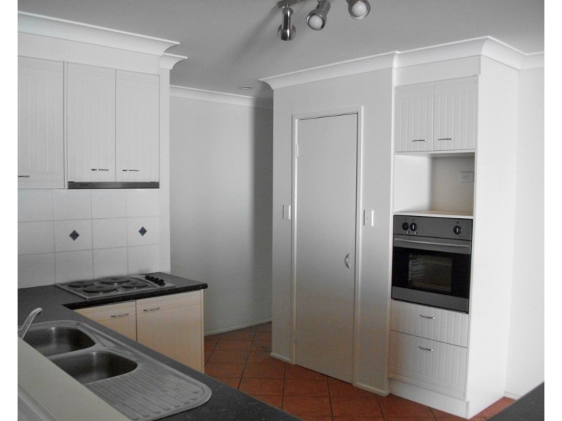 20 Wood Drive, Middle Ridge QLD 4350