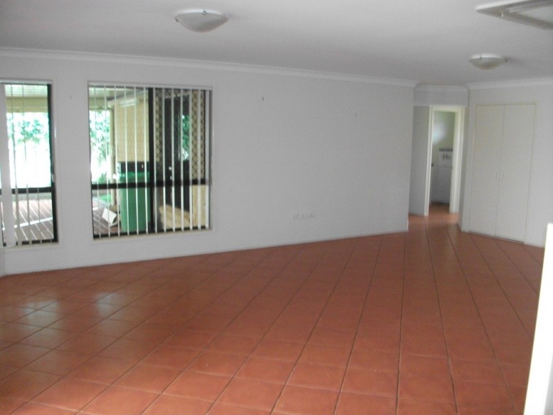 20 Wood Drive, Middle Ridge QLD 4350