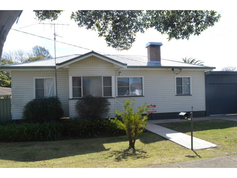 9 Warwick Street, Harristown QLD 4350