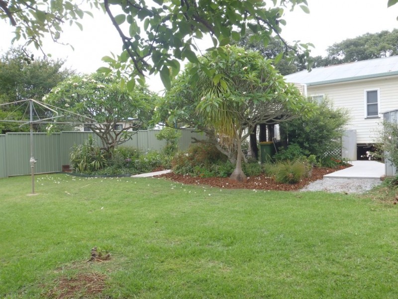 9 Warwick Street, Harristown QLD 4350