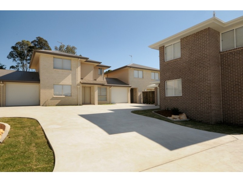 9/194-196  Jellicoe St, Newtown QLD 4350