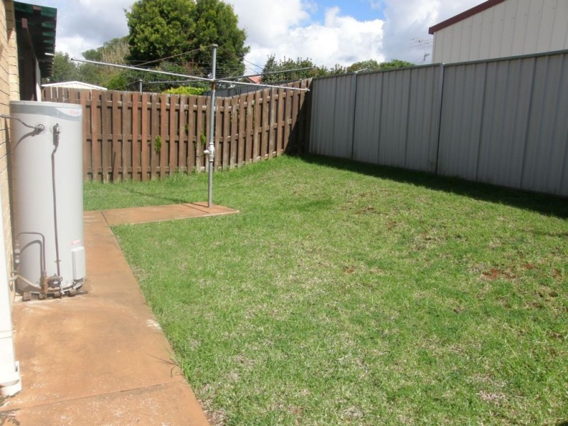 1/23 Broadfoot Street, Kearneys Spring QLD 4350