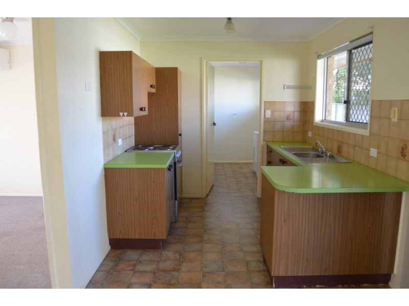 6 Jacinta Court, Wilsonton QLD 4350