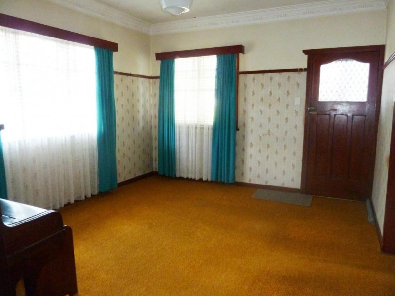 14 Berry St, Wilsonton QLD 4350