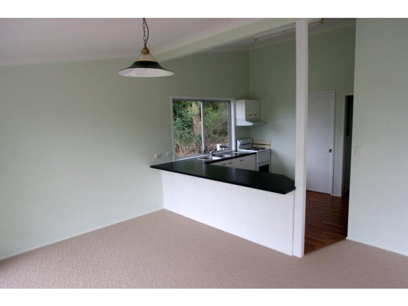 11 Dippel Street, Middle Ridge QLD 4350