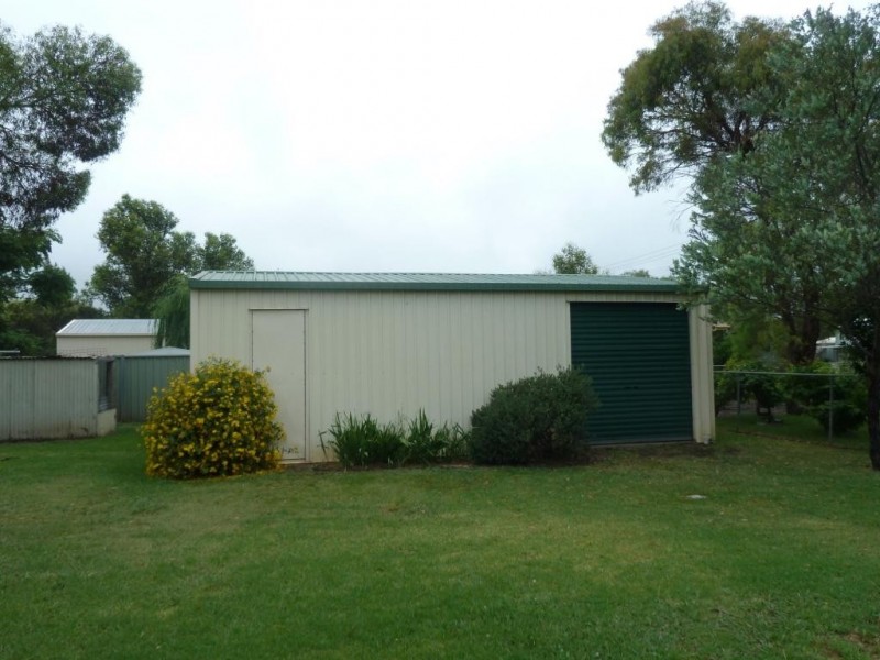 14 Creek St, Cambooya QLD 4358