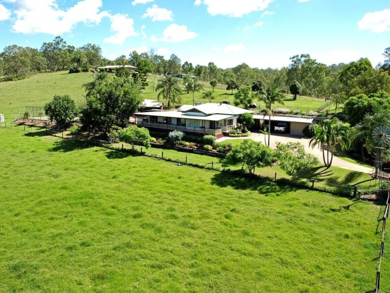 57 Penfolds Rd, Murphys Creek QLD 4352