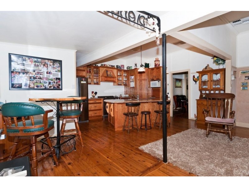 57 Penfolds Rd, Murphys Creek QLD 4352