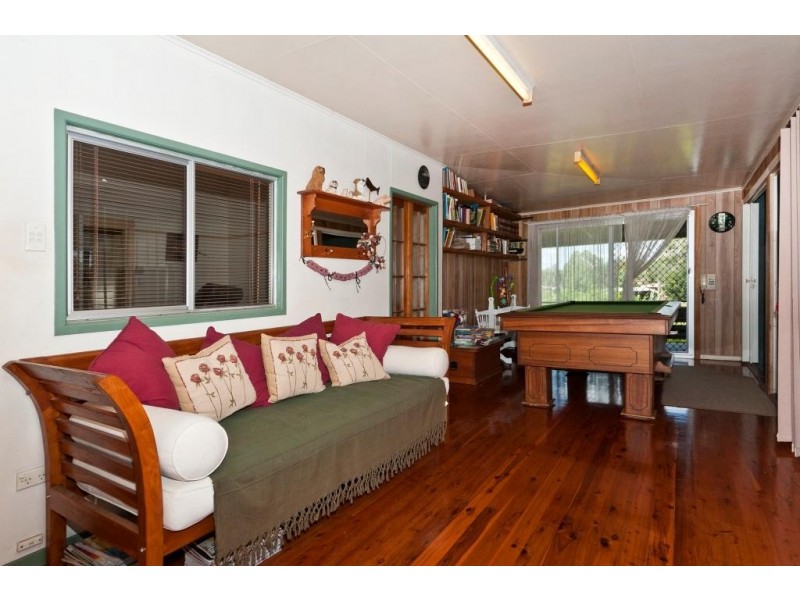 57 Penfolds Rd, Murphys Creek QLD 4352