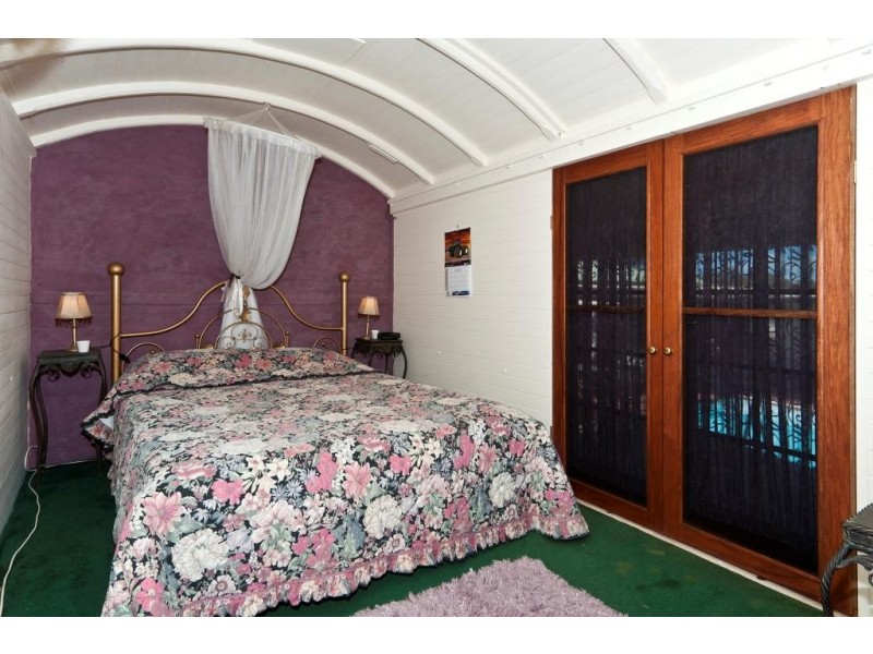 57 Penfolds Rd, Murphys Creek QLD 4352