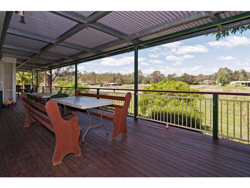 57 Penfolds Rd, Murphys Creek QLD 4352
