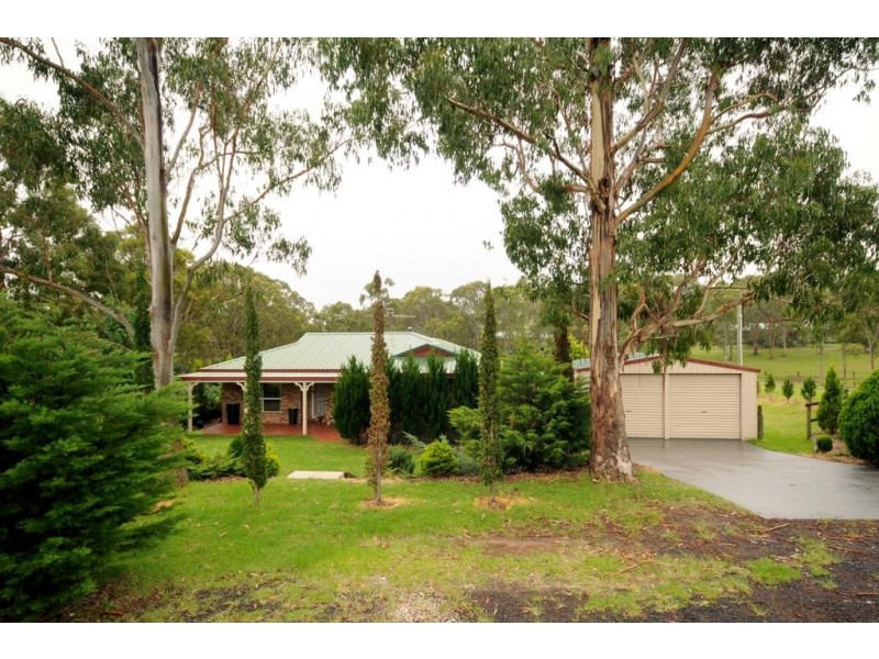 4 Wehl Ct, Mount Rascal QLD 4350