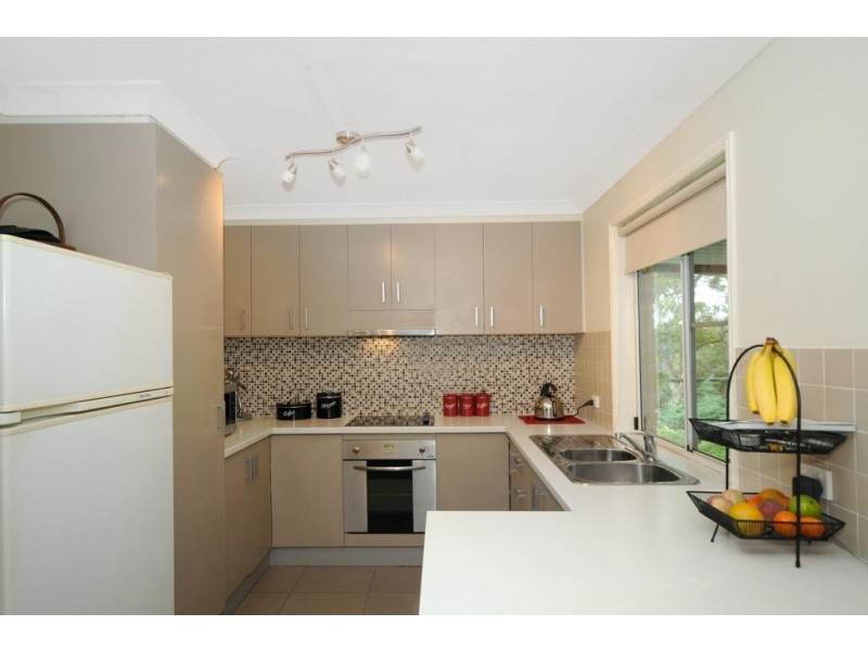 4 Wehl Ct, Mount Rascal QLD 4350