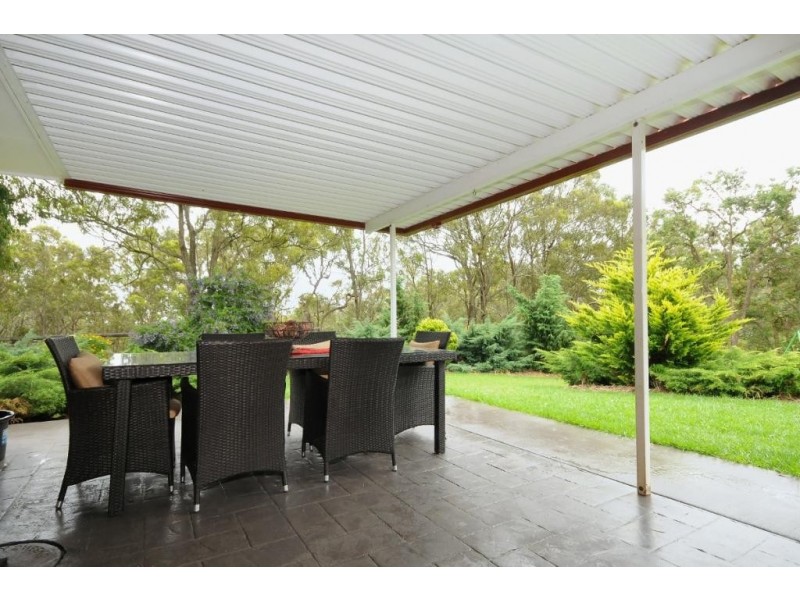 4 Wehl Ct, Mount Rascal QLD 4350