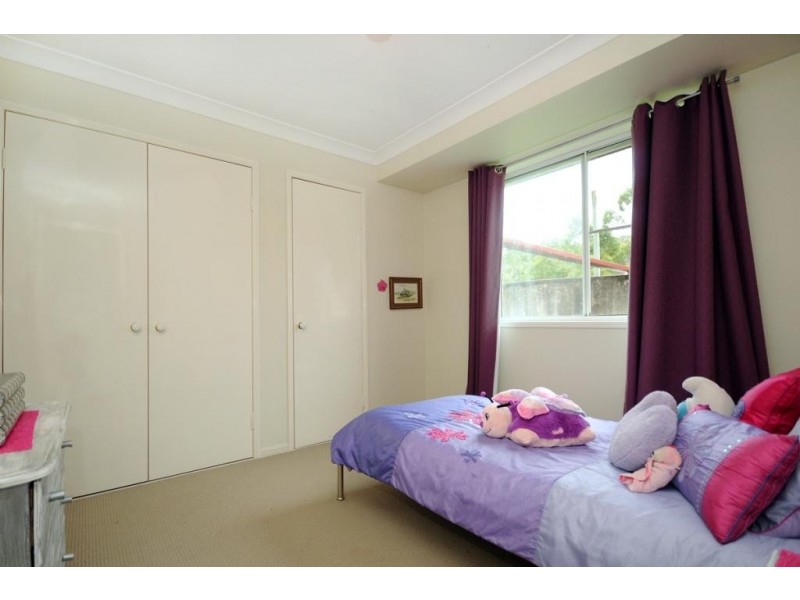4 Wehl Ct, Mount Rascal QLD 4350