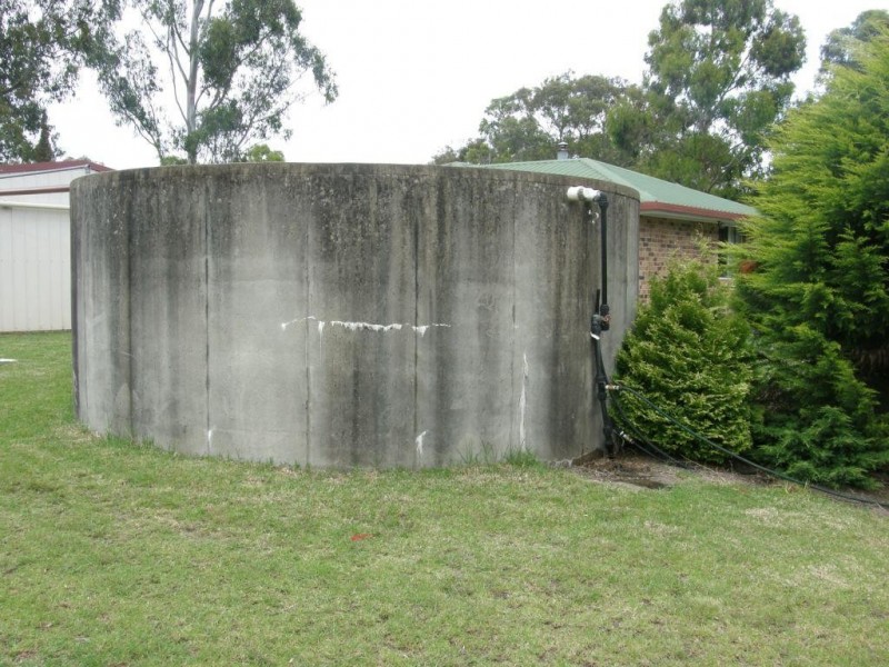 4 Wehl Ct, Mount Rascal QLD 4350