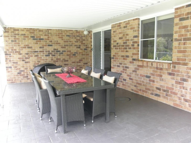 4 Wehl Ct, Mount Rascal QLD 4350