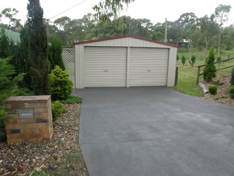 4 Wehl Ct, Mount Rascal QLD 4350