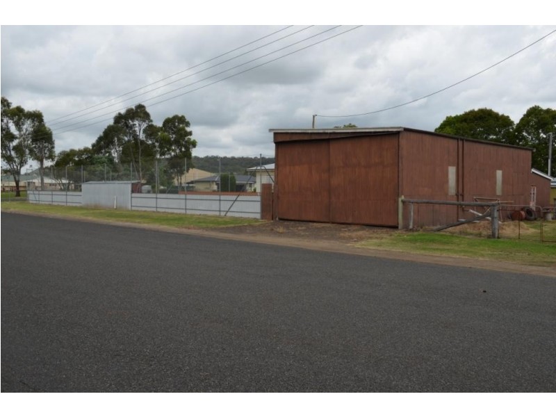 53 Darling St, Allora QLD 4362